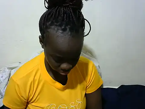 Snapshot of Thicky_kyla chatting on September 2025 08:08:01 PM Thicky kyla online show from September 2025 08:08:01 PM