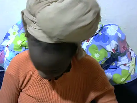 Snapshot of Thicky_kyla chatting on May 2026 12:11:02 PM Thicky kyla online show from May 2026 12:11:02 PM