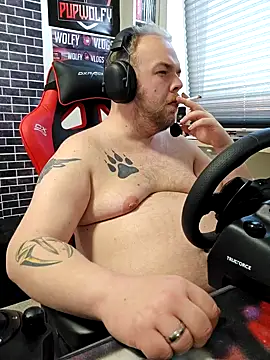 PupW0lfy online show from January 2025 03:13:02 PM