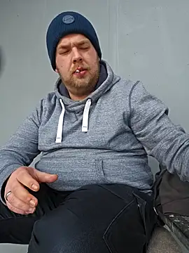 PupW0lfy online show from January 2025 11:24:01 AM