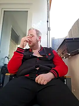PupW0lfy online show from February 2025 02:59:02 PM