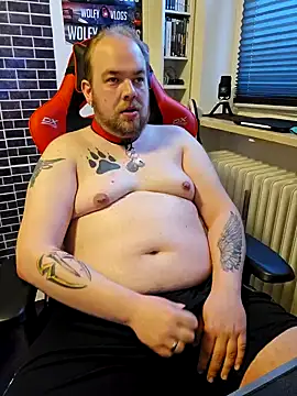 PupW0lfy online show from February 2025 07:00:02 AM