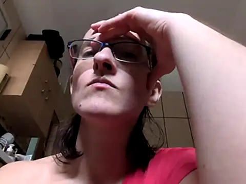 Snapshot of Milky_hairy_mommy chatting on December 2025 10:54:02 AM Milky hairy mommy online show from December 2025 10:54:02 AM