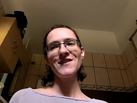 Snapshot of Milky_hairy_mommy chatting on October 2025 10:39:02 AM Milky hairy mommy online show from October 2025 10:39:02 AM