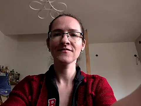 Snapshot of Milky_hairy_mommy chatting on March 2025 07:04:02 AM Milky hairy mommy online show from March 2025 07:04:02 AM