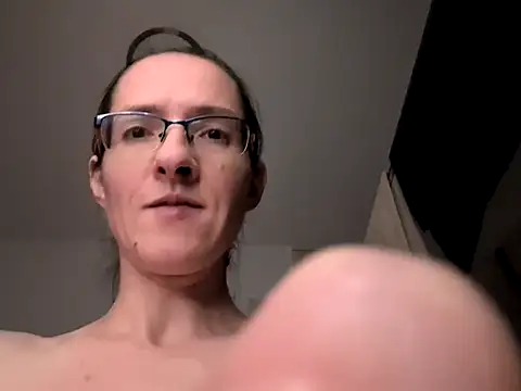 Snapshot of Milky_hairy_mommy chatting on March 2025 08:16:01 PM Milky hairy mommy online show from March 2025 08:16:01 PM