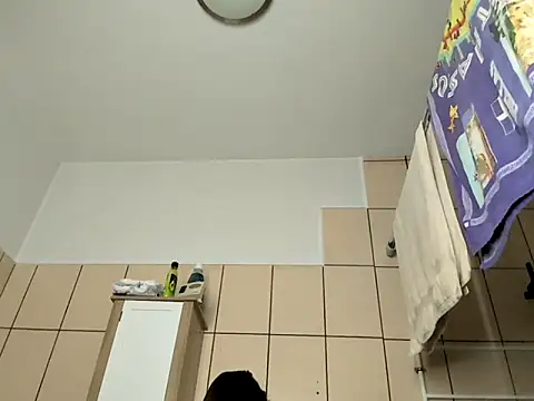 Snapshot of Milky_hairy_mommy chatting on September 2025 06:52:01 PM Milky hairy mommy online show from September 2025 06:52:01 PM
