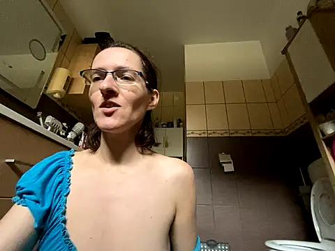 Snapshot of Milky_hairy_mommy chatting on November 2025 10:05:01 AM Milky hairy mommy online show from November 2025 10:05:01 AM