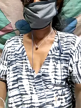 Snapshot of Tamil--Rani chatting on November 2025 01:58:02 PM Tamil--Rani online show from November 2025 01:58:02 PM