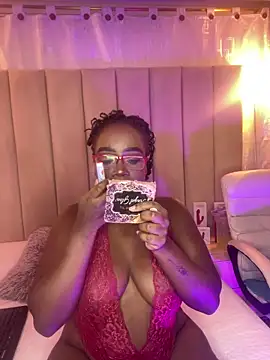 Britanymooree online show from March 2026 09:19:01 PM