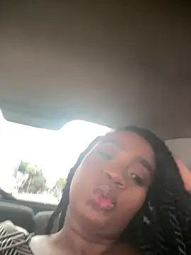 Britanymooree online show from March 2026 07:21:01 PM