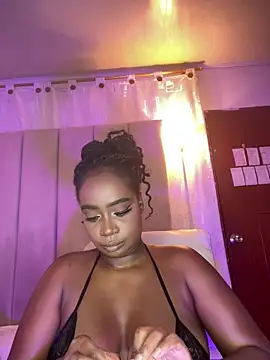 Britanymooree online show from March 2026 08:53:02 PM