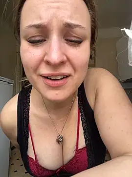 OlgaBuzzz online show from March 2025 06:41:01 AM