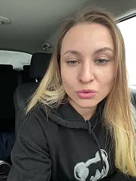 OlgaBuzzz online show from December 2025 06:24:01 AM