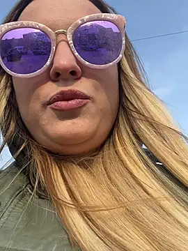 OlgaBuzzz online show from March 2025 08:54:02 AM