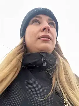 OlgaBuzzz online show from January 2025 09:17:02 AM