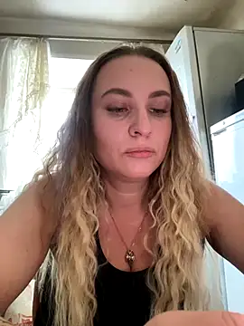 OlgaBuzzz online show from November 2025 06:19:01 AM