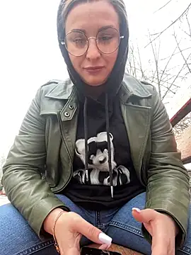 OlgaBuzzz online show from March 2025 06:16:01 AM