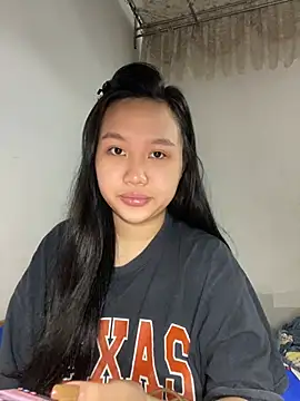 Snapshot of Odette68 chatting on July 2026 12:55:02 AM Odette68 online show from July 2026 12:55:02 AM