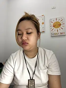 Odette68 online show from March 2026 12:31:02 AM