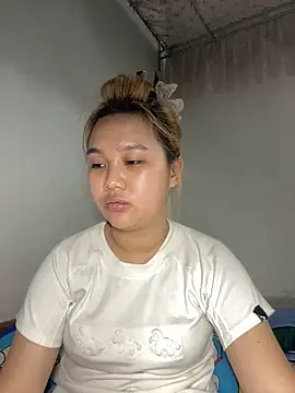 Odette68 online show from May 2026 01:57:16 AM