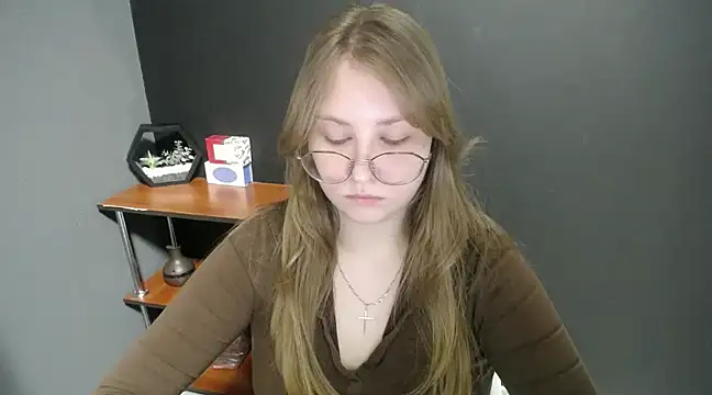 lady minx online show from February 2025 10:47:02 AM