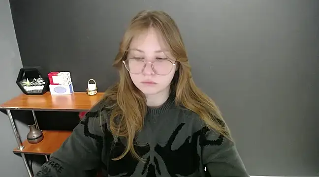 lady minx online show from February 2025 07:15:01 AM