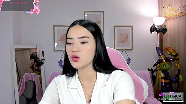 Veronica isaza   online show from October 2025 12:28:02 PM