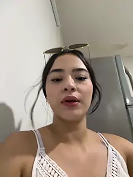 Veronica isaza   online show from December 2025 03:41:01 AM