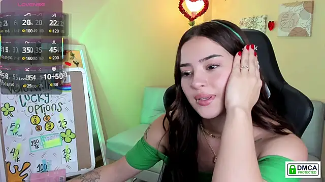 Veronica isaza   online show from March 2025 03:39:02 PM
