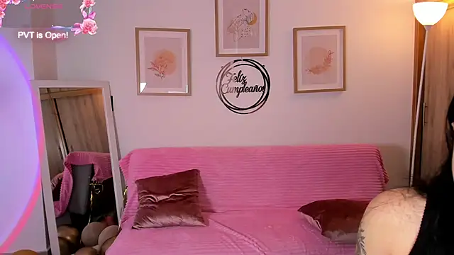 Veronica isaza   online show from October 2025 12:39:02 PM