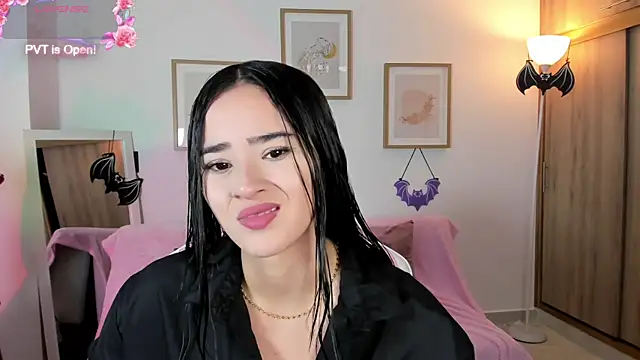 Veronica isaza   online show from October 2025 01:19:01 PM