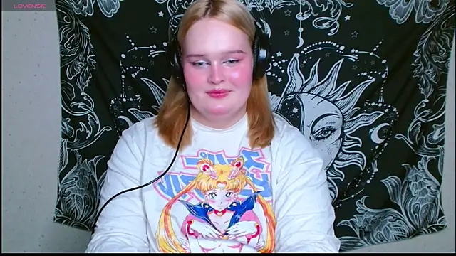 rozzhaos8 online show from February 2026 07:02:02 PM