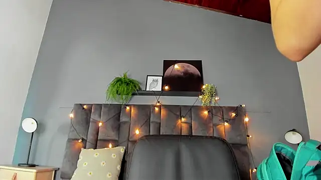 Snapshot of AmbarHills_1 chatting on December 2025 11:09:02 AM AmbarHills 1 online show from December 2025 11:09:02 AM