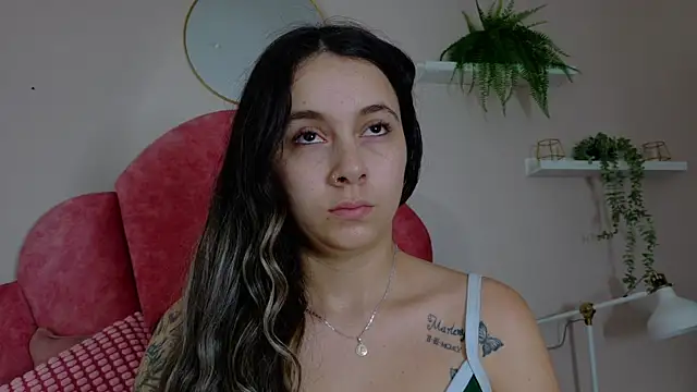 Snapshot of AmbarHills_1 chatting on October 2025 11:07:01 AM AmbarHills 1 online show from October 2025 11:07:01 AM