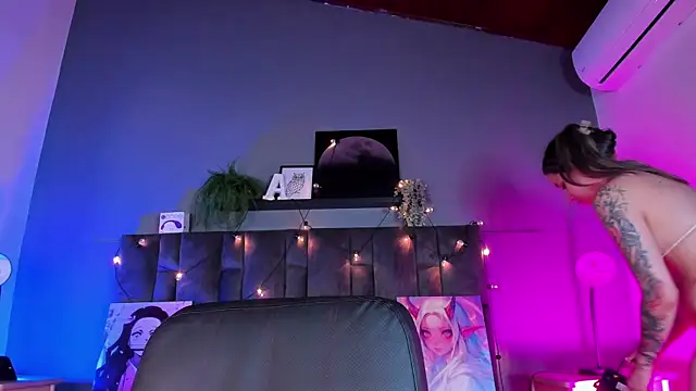 Snapshot of AmbarHills_1 chatting on January 2026 11:39:02 AM AmbarHills 1 online show from January 2026 11:39:02 AM