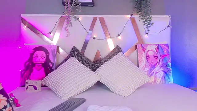 Snapshot of AmbarHills_1 chatting on December 2025 11:46:02 AM AmbarHills 1 online show from December 2025 11:46:02 AM