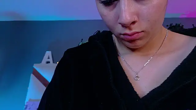 AmbarHills 1 online show from April 2026 11:44:02 AM