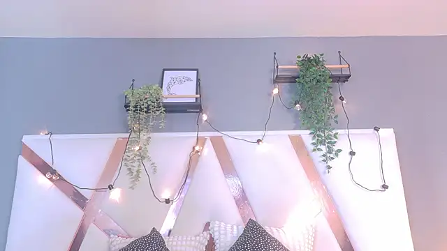 Snapshot of AmbarHills_1 chatting on December 2025 11:36:02 AM AmbarHills 1 online show from December 2025 11:36:02 AM