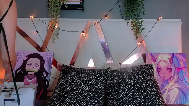 AmbarHills 1 online show from April 2026 11:34:01 AM