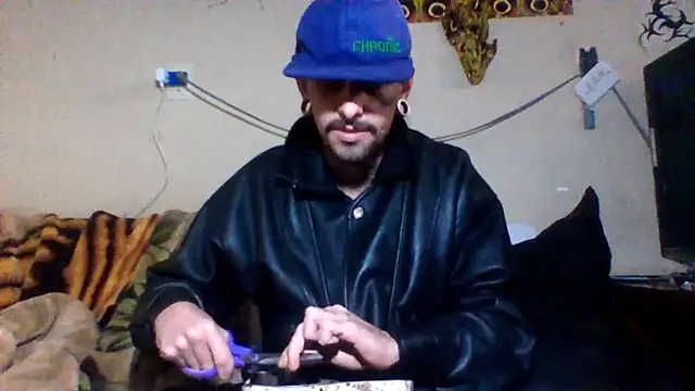 Snapshot of sellvageria chatting on June 2026 07:41:01 PM sellvageria online show from June 2026 07:41:01 PM