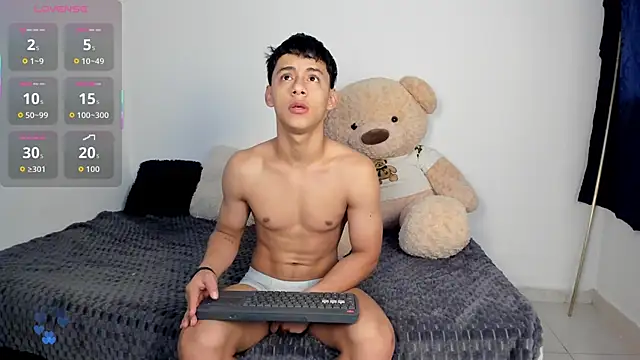 LittleParker online show from December 2025 12:26:01 PM