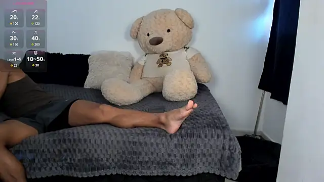 Snapshot of LittleParker chatting on June 2026 02:23:01 PM LittleParker online show from June 2026 02:23:01 PM