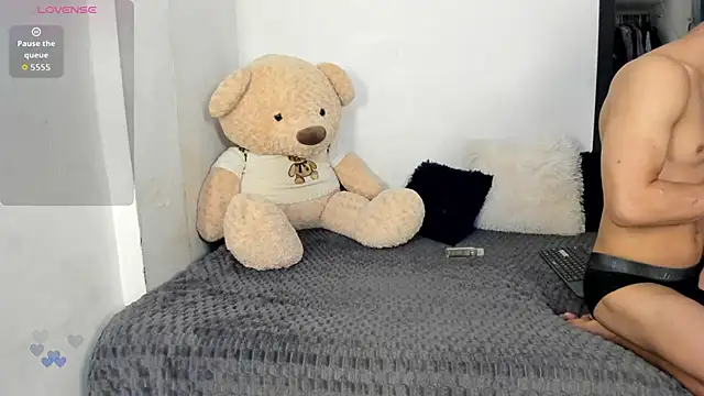 LittleParker online show from October 2025 12:39:02 PM