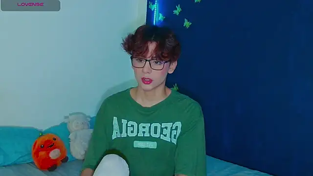 Snapshot of arnold_laurent_ chatting on December 2025 05:17:02 AM arnold laurent online show from December 2025 05:17:02 AM