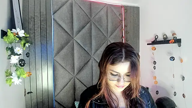 AbbyWathson online show from October 2025 08:19:02 PM