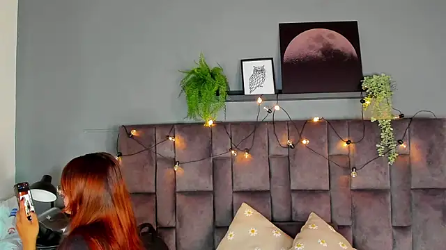 Snapshot of AbbyWathson chatting on November 2025 07:35:01 PM AbbyWathson online show from November 2025 07:35:01 PM