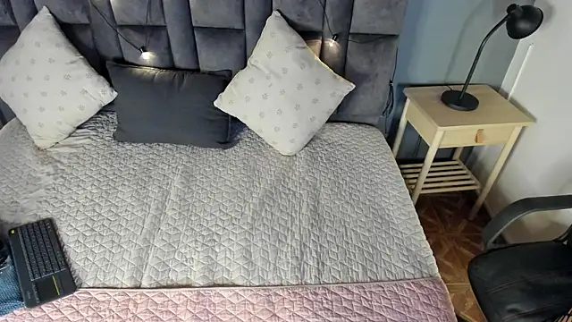 AbbyWathson online show from March 2026 12:13:01 PM