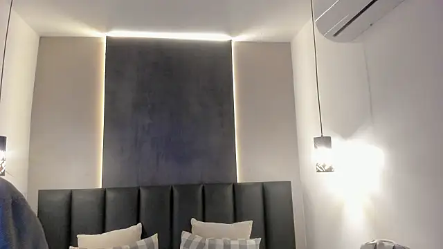 AbbyWathson online show from February 2026 11:42:02 AM