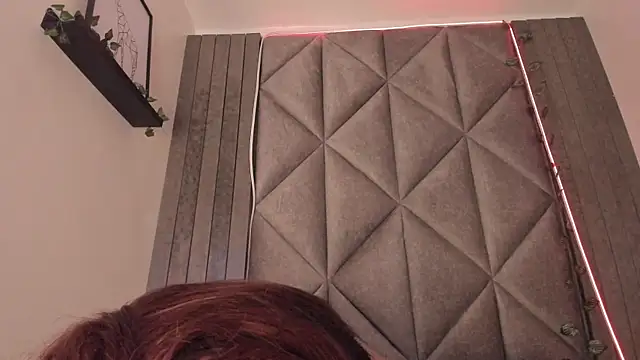 Snapshot of AbbyWathson chatting on November 2025 07:51:01 PM AbbyWathson online show from November 2025 07:51:01 PM